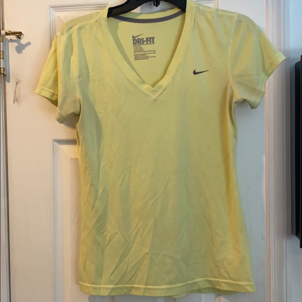 Nike short sleeve dri-fit t shirt